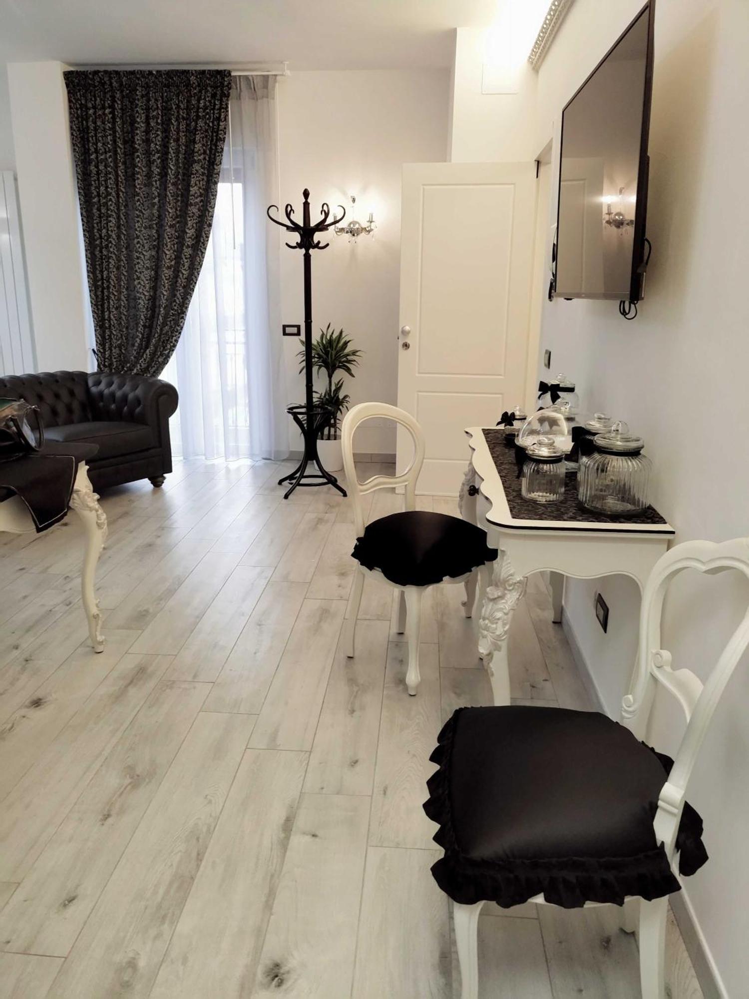 Alloggio Turistico Giulietta E Romeo - Intero Appartamento - Villafranca Di Verona, Zimmer, Holiday Rooms Exteriér fotografie