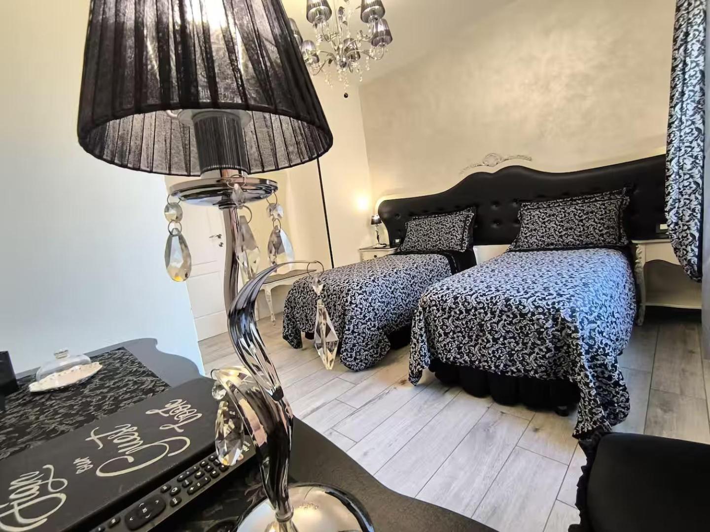Alloggio Turistico Giulietta E Romeo - Intero Appartamento - Villafranca Di Verona, Zimmer, Holiday Rooms Exteriér fotografie